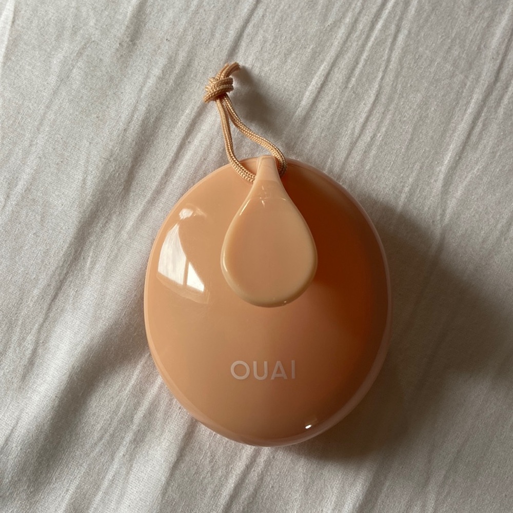 OUAI Scalp massager